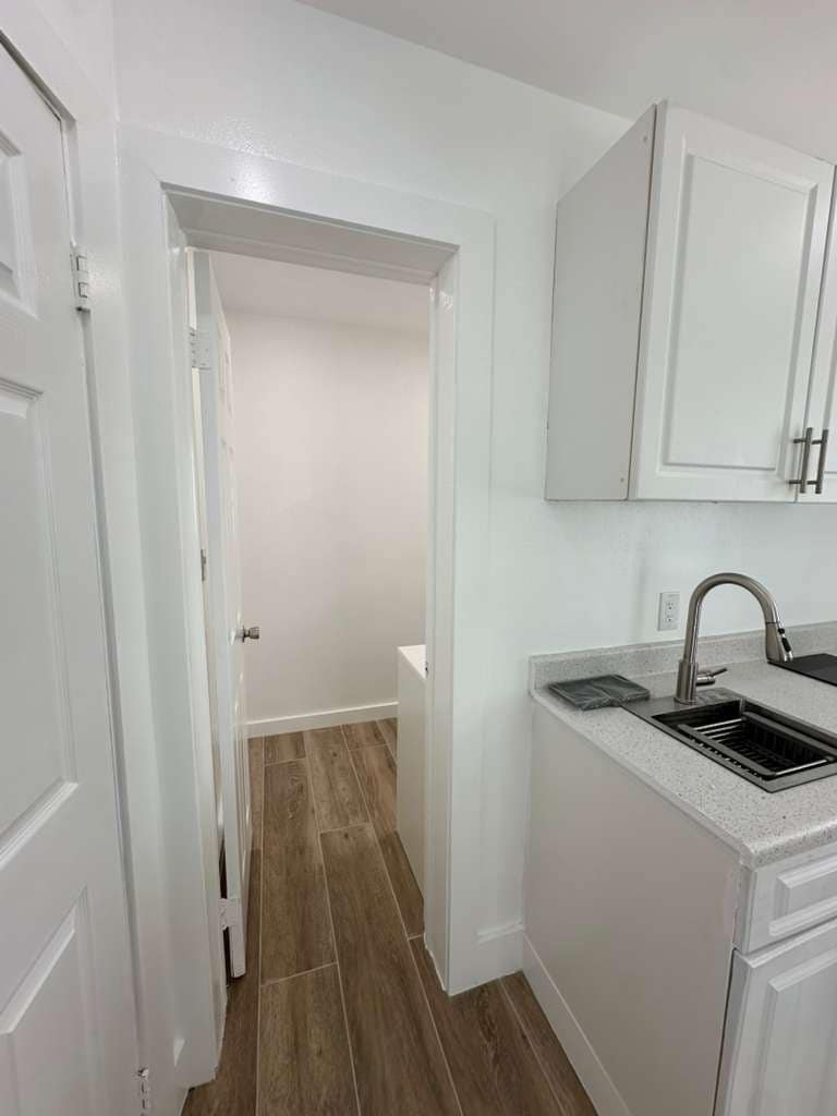 Building Photo - 14510 SW 105th Ave