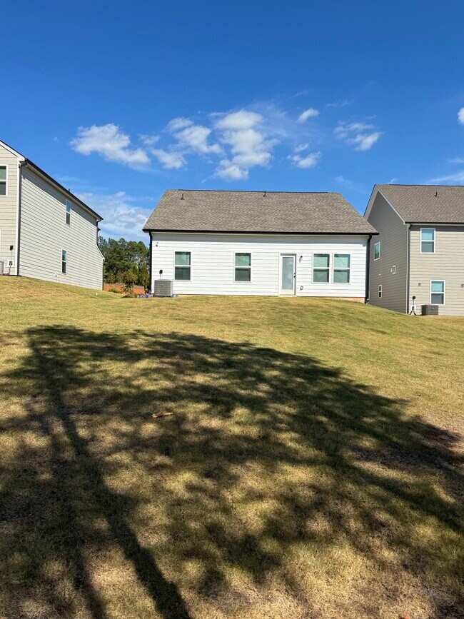 Building Photo - 24043 Sailfish Dr
