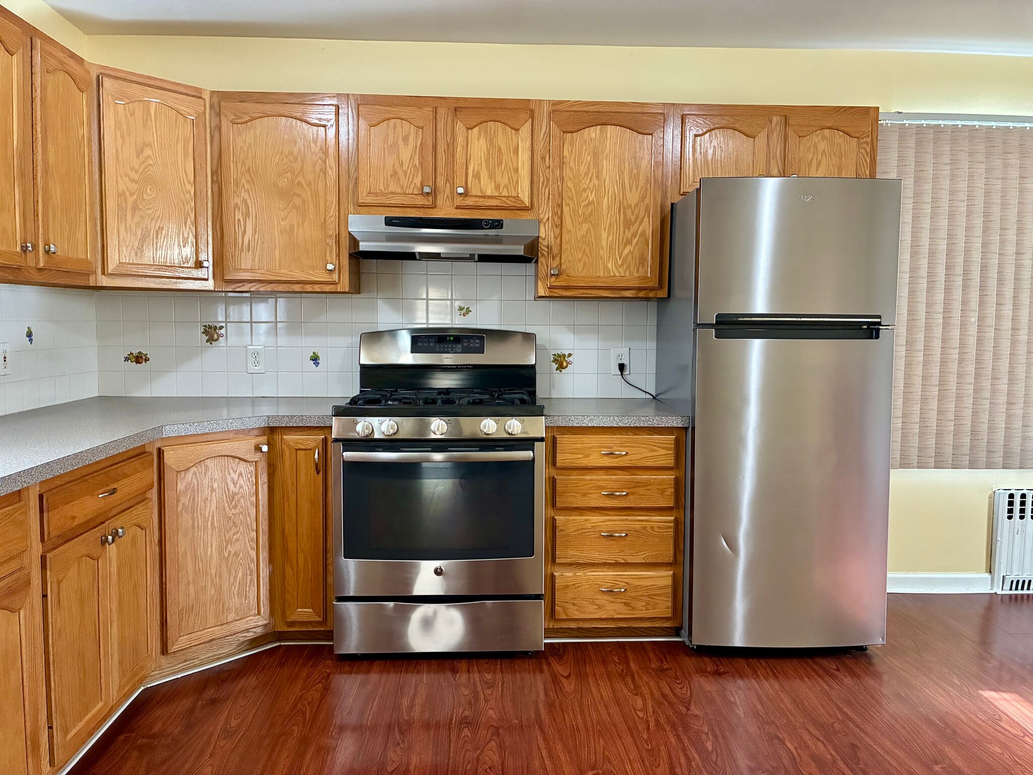 Building Photo - 42 Primrose St