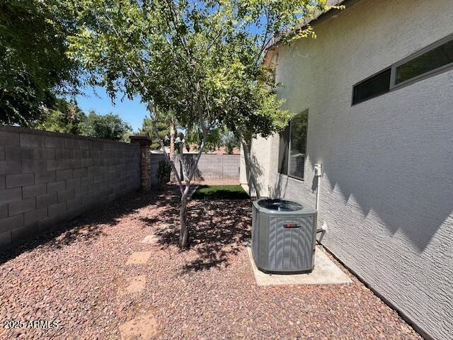 Building Photo - 1263 S Emmett Dr