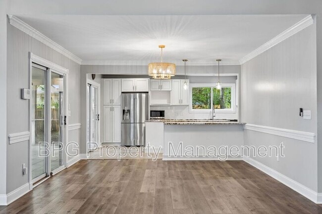 Building Photo - 15 Glenkirk Dr