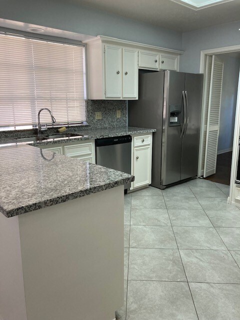Building Photo - 9911 Sagegreen Dr