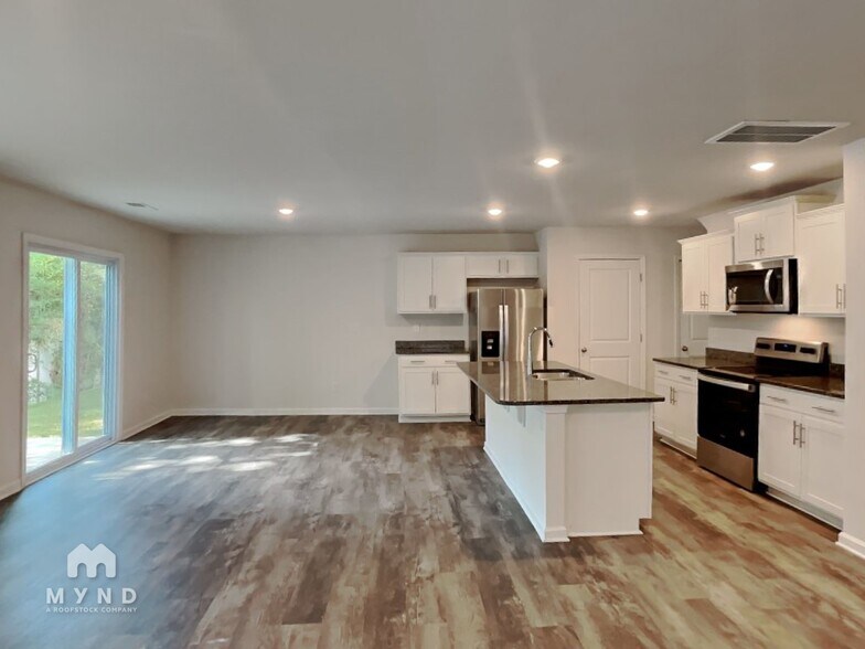 Building Photo - 5609 Harrison Trace Dr