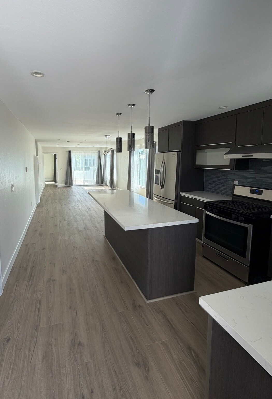 Building Photo - 733 Alabama St