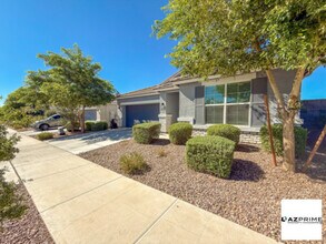 Building Photo - Exceptional 3/2.5 Laveen House - Spacious ...