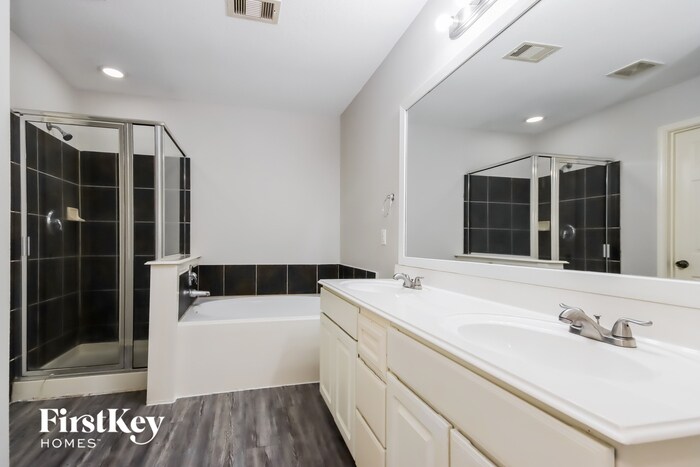 Building Photo - 5034 Colony Hurst Trail