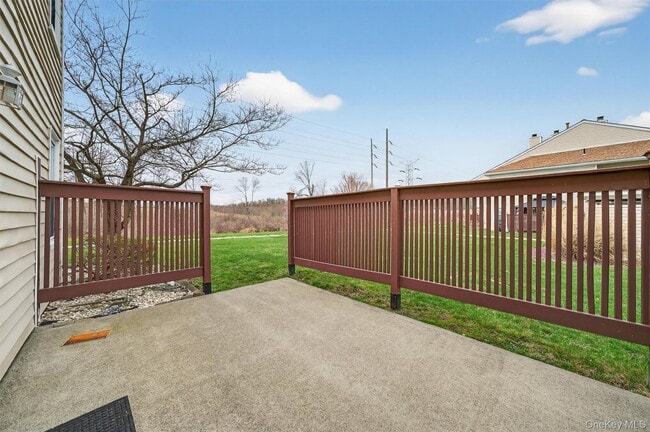 Building Photo - 3304 Whispering Hills Dr