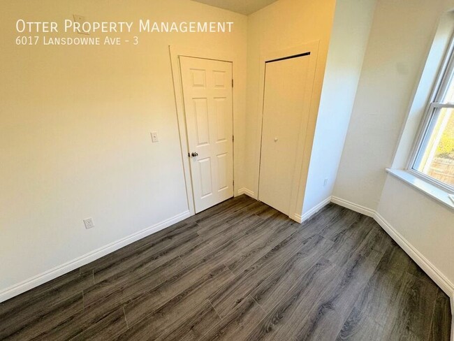 Building Photo - Lovely & Bright 2BR/1BA Near Shopping & Septa