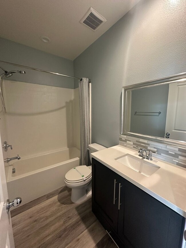 Building Photo - BAYSIDE LANDING - Available Now! 3-story t...
