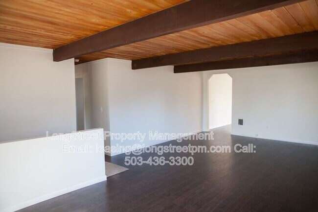 Building Photo - 4848 SE Bybee Blvd