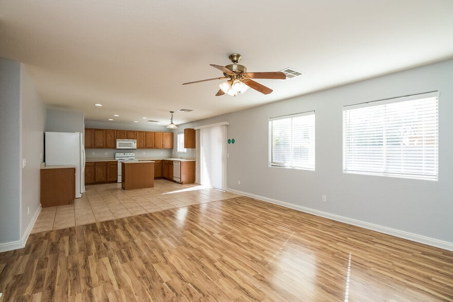 Building Photo - 16809 W Central St