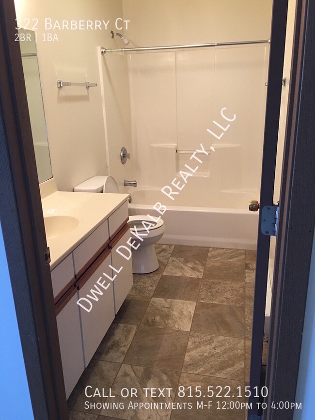 Building Photo - 322 Barberry Ct