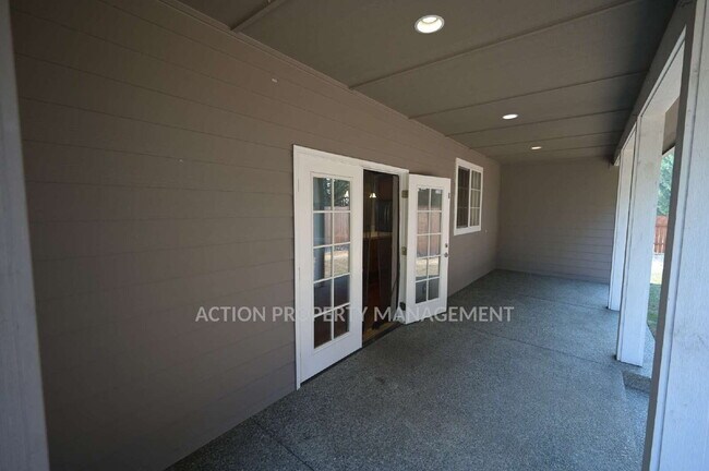 Building Photo - Beautiful 3 bed 2 bath home in Sequim