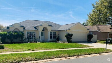 Building Photo - Lovely 4/2 in the Gated Lake Fisher Estate...