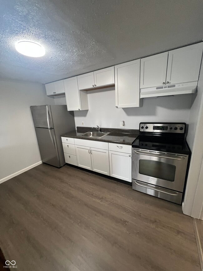 Building Photo - 2000 Indianapolis Rd