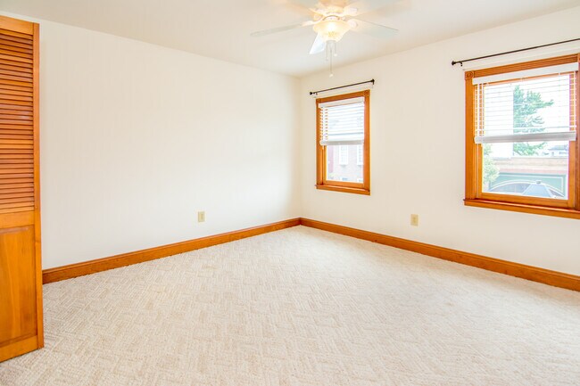 Primary Bedroom - 905 Fell St