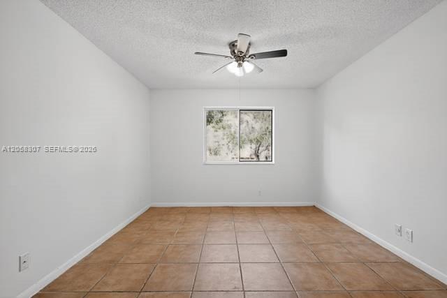 Building Photo - 13856 SW 93rd Ln