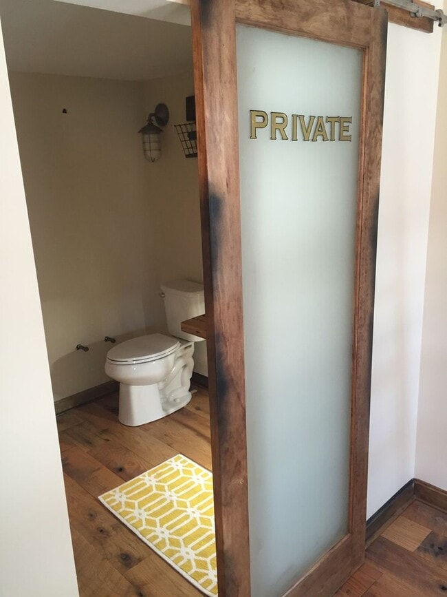 Building Photo - BEAUTIFUL, BRIGHT AND OPEN 1 BED, 1BATH  HOUSE IN HEART OF NOIRTHSIDE- AVAIL NOW!