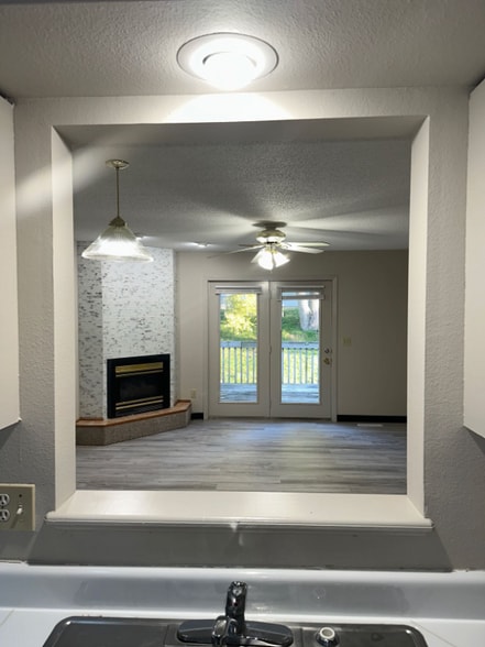 Building Photo - 924 23rd Ave