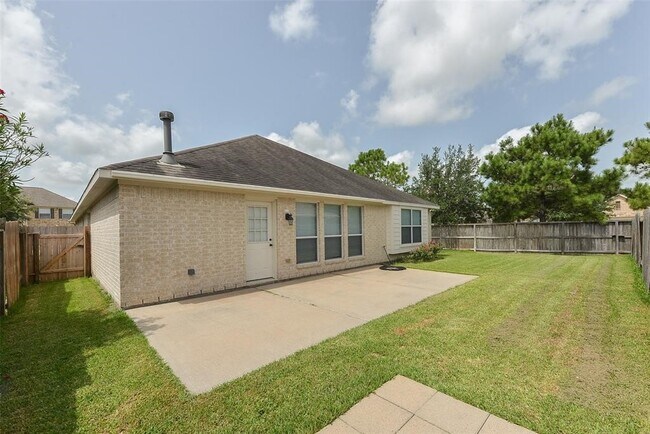 Building Photo - 24822 Diamond Run Ct