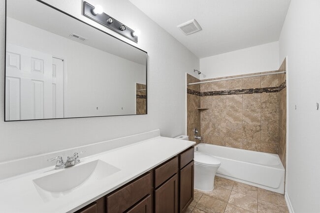 Building Photo - 16417 Olive Sparrow Dr