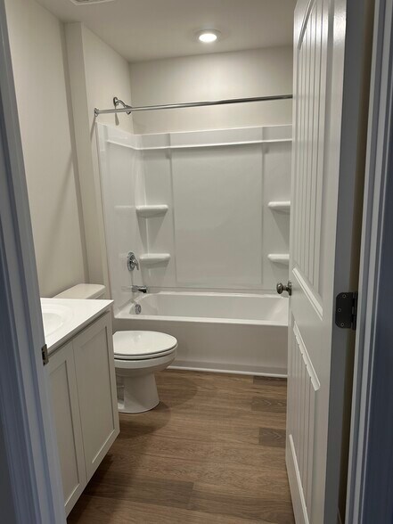 Building Photo - 10964 Farmerfield St