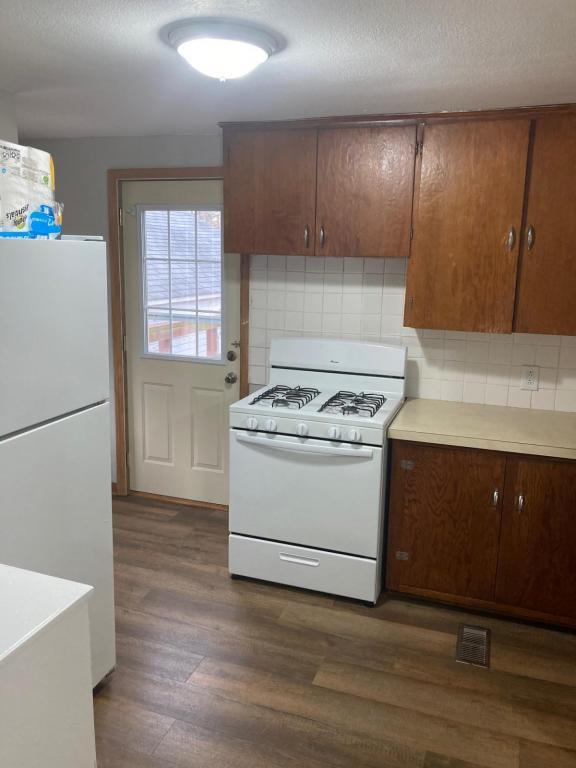 Building Photo - 604 S Fillmore St