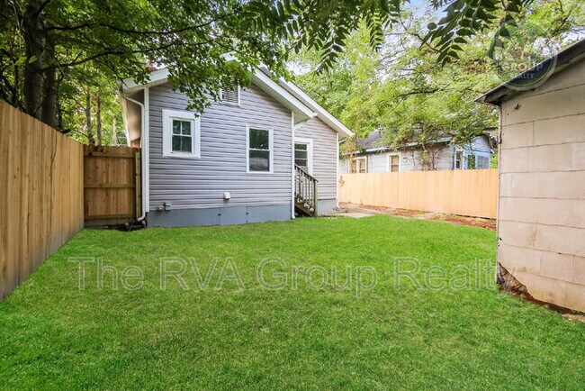 Building Photo - 1215 W Cawson St