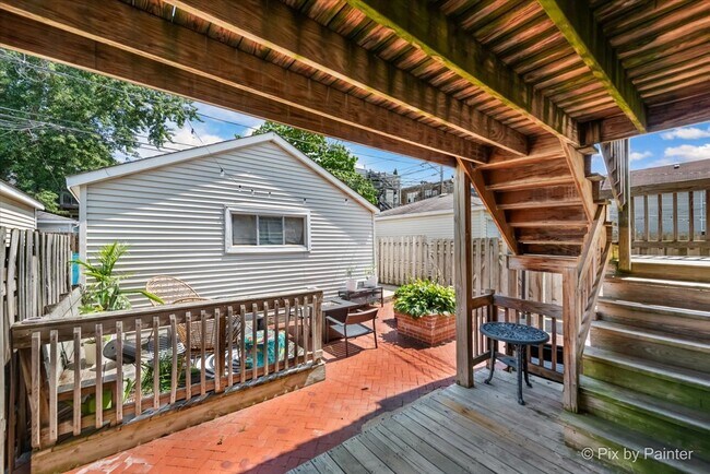 Building Photo - 2515 N Talman Ave