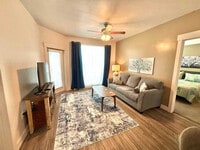 Building Photo - 460 E 400 S