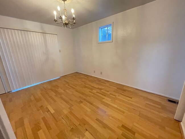 Building Photo - House for Rent in Piedmont