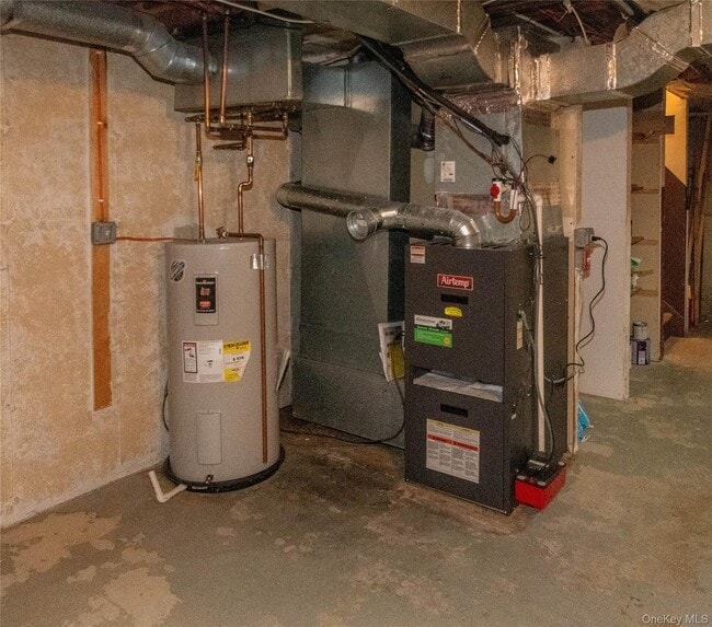 Building Photo - 99 Boniface Dr