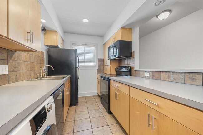 Building Photo - 3815 Guadalupe St