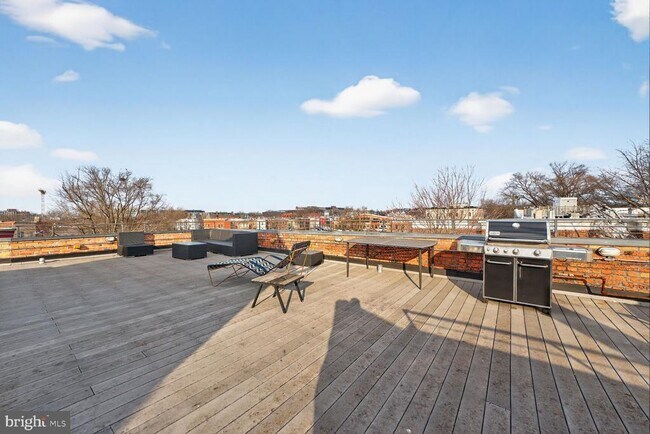 Building Photo - 249 Florida Ave NW