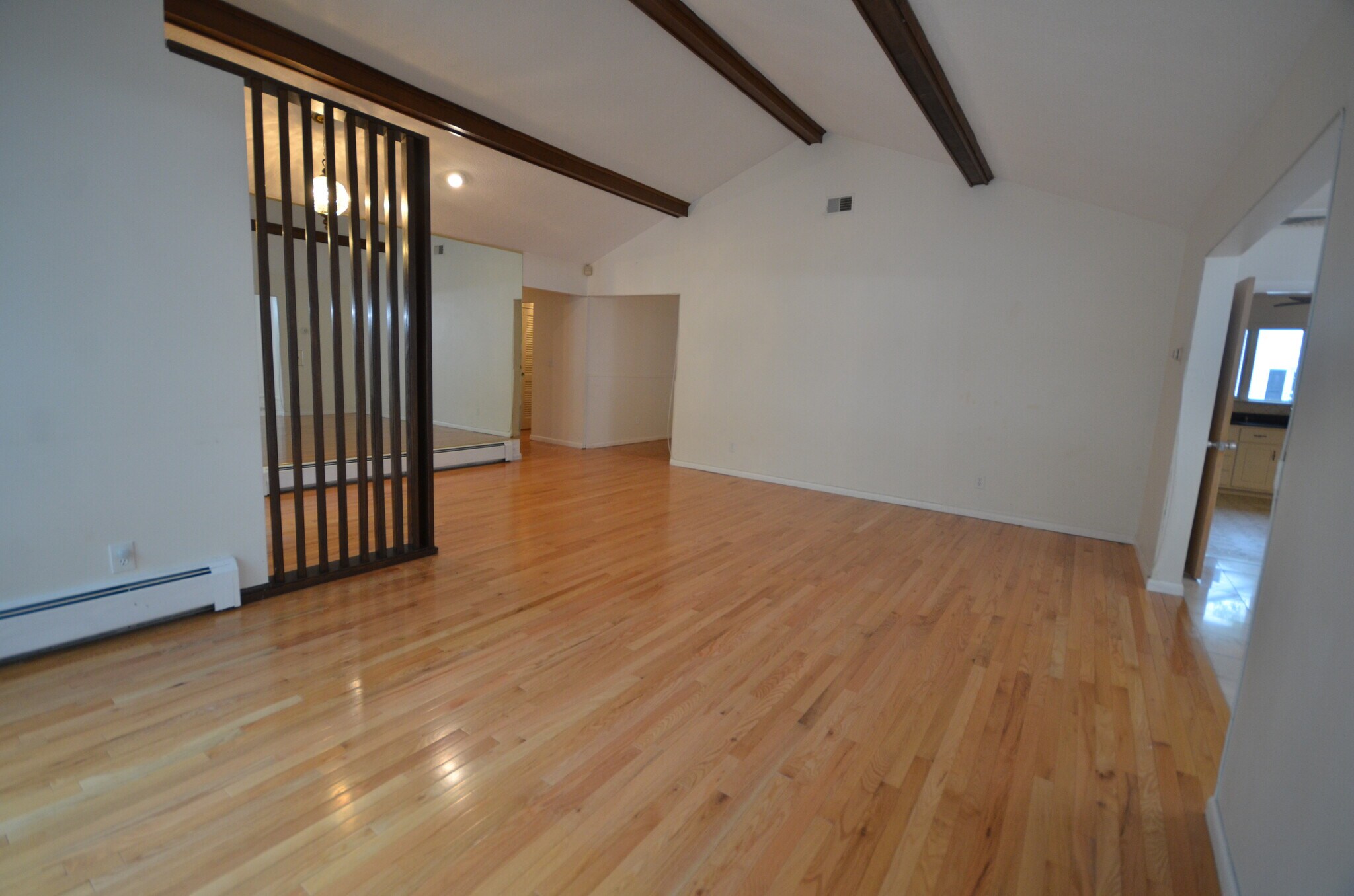 Building Photo - 20 Mossdale Rd