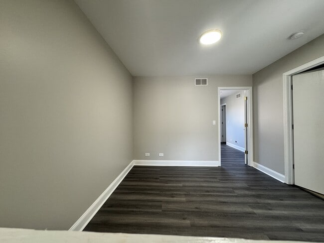 Building Photo - 766 Cherry Creek Dr