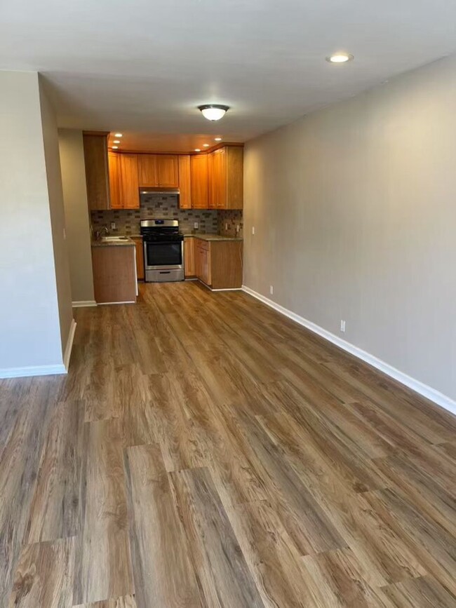 Primary Photo - 14041 Dicky St