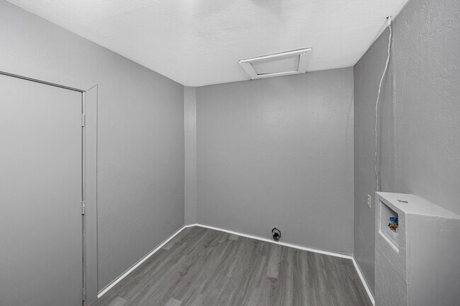 Building Photo - 816 NW 33rd St