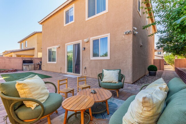 Building Photo - MODERN DESIGNED 4-BED, 3-BATH HOME IN SOUT...