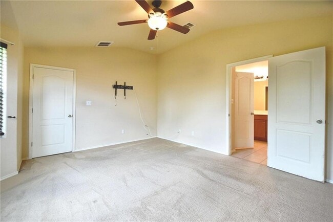 Building Photo - 17429 Bridgefarmer Blvd