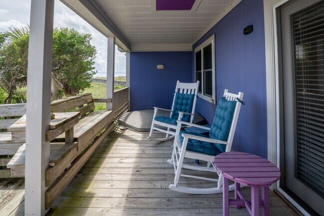 Building Photo - OCEANFRONT FURNISHED OFF-SEASON RENTAL-STA...