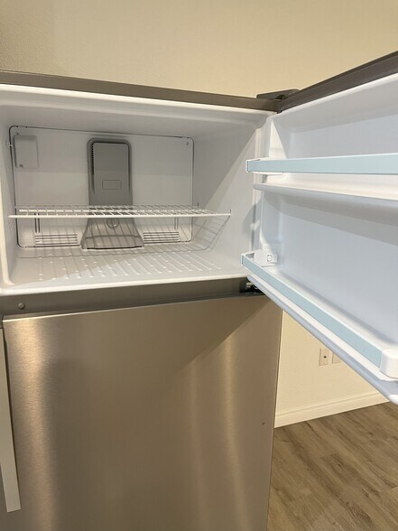 Building Photo - 8069 Darryl St