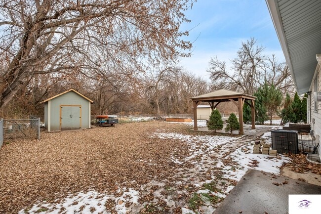 Building Photo - WELCOME HOME! AVAILABLE NOW!