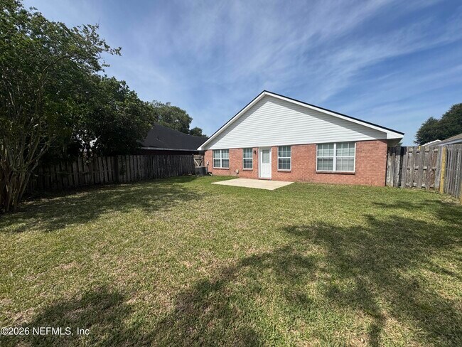 Building Photo - 7557 Cliff Cottage Dr