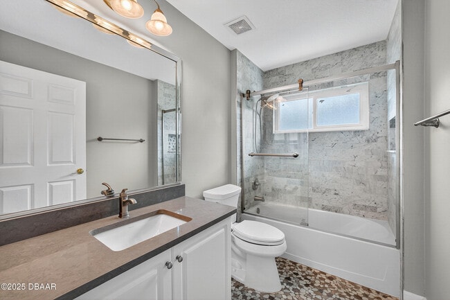 Building Photo - 1201 Hampstead Ln