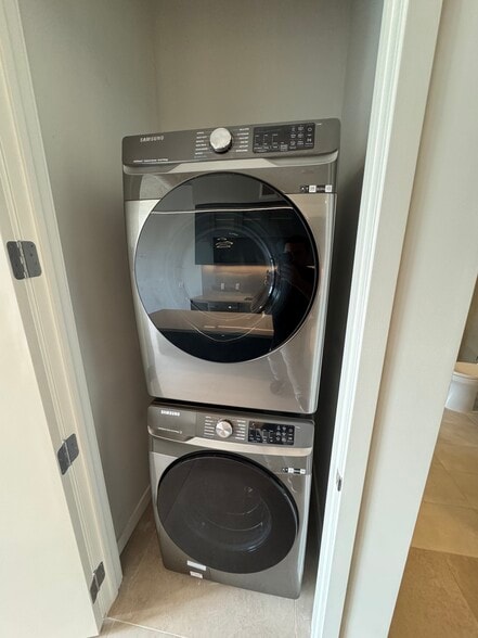 Building Photo - 160 NW 27th St