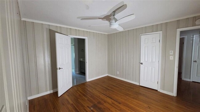 Building Photo - 136 Hillsdale Dr SE