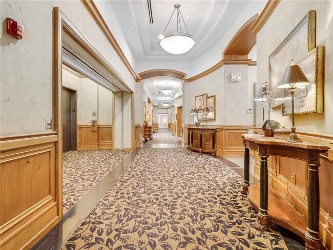 Building Photo - 500 E Grant St