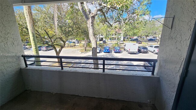 Building Photo - 801 Lyons Rd