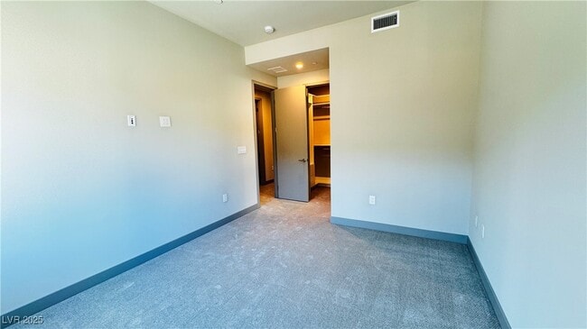 Building Photo - 26 Promenade Isle Ln